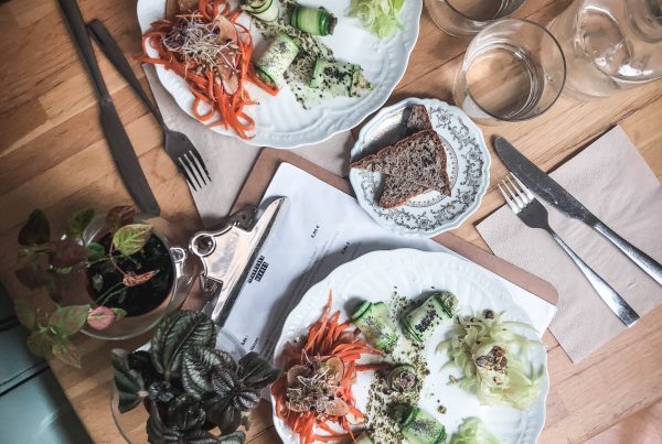 les mauvaises herbes vegan lunch
